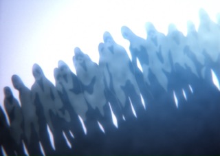 Serial Experiments Lain — Layer 05: Distortion (Искажение) — кадр 32